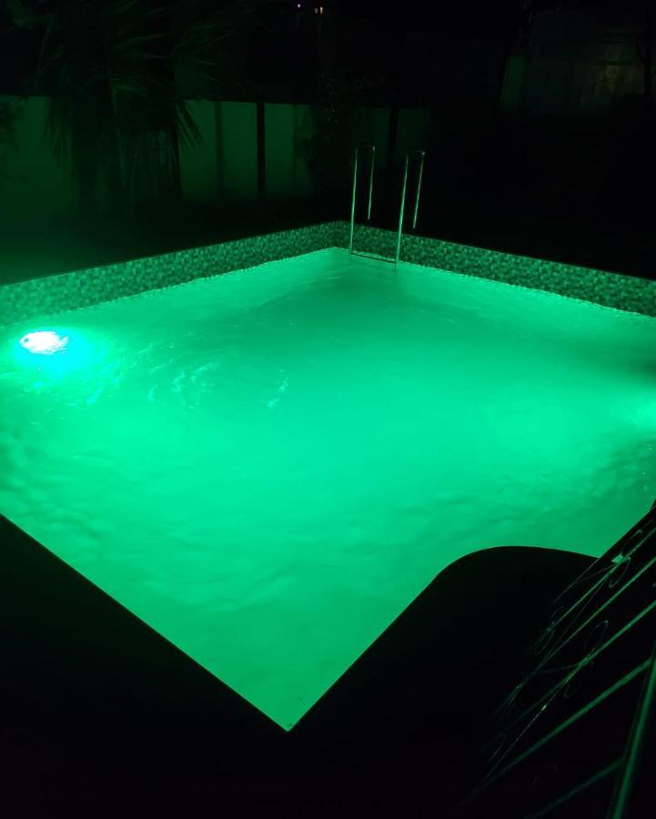 The Perfect Stays- Lal Mahal Villa With Disco Pool 罗纳瓦拉 外观 照片