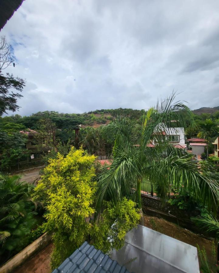 The Perfect Stays- Lal Mahal Villa With Disco Pool 罗纳瓦拉 外观 照片